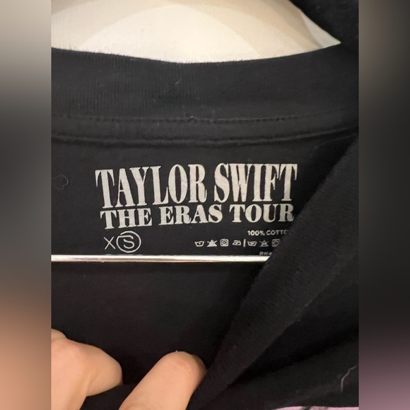 EUC Taylor Swift the Eras Tour Official T-Shirt - Picture 3 of 4
